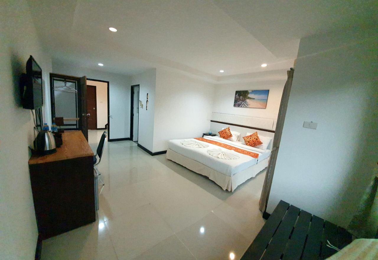 At Home Hotel Patong Kültér fotó