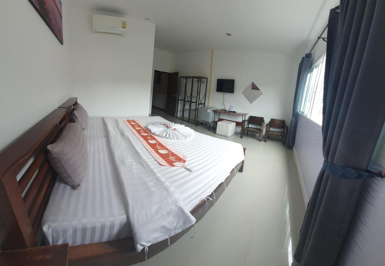 At Home Hotel Patong Kültér fotó
