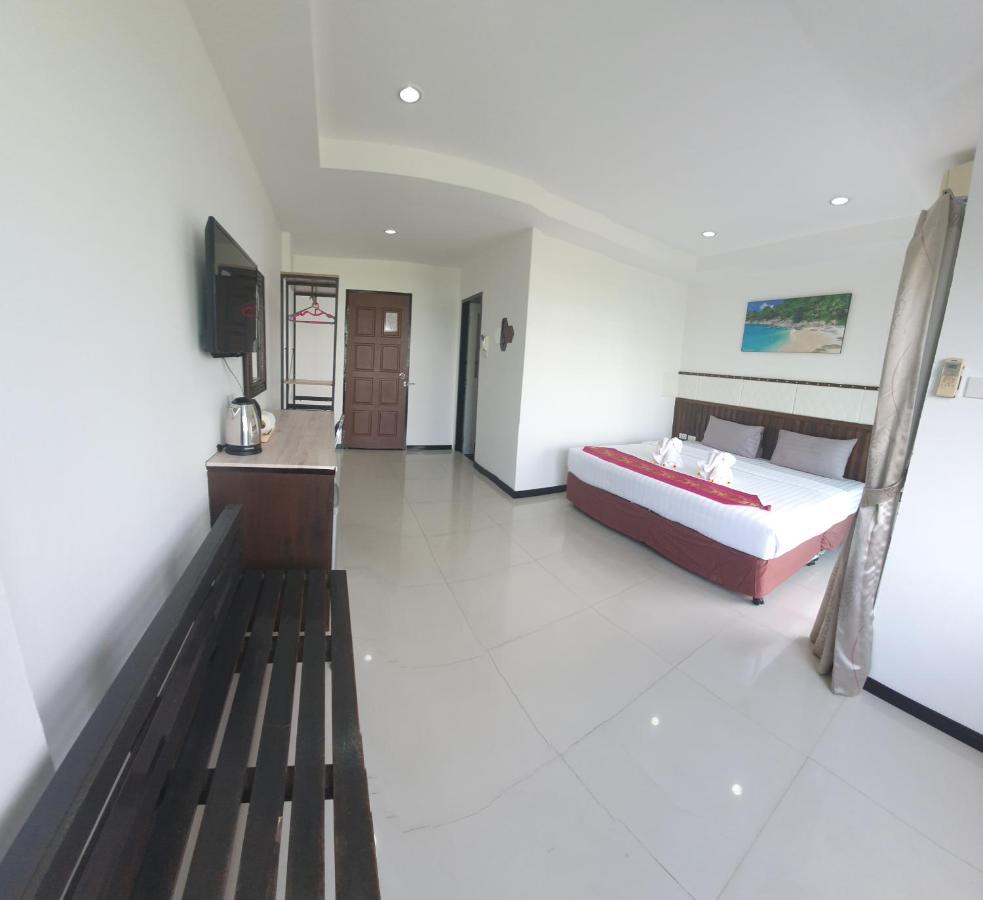 At Home Hotel Patong Kültér fotó