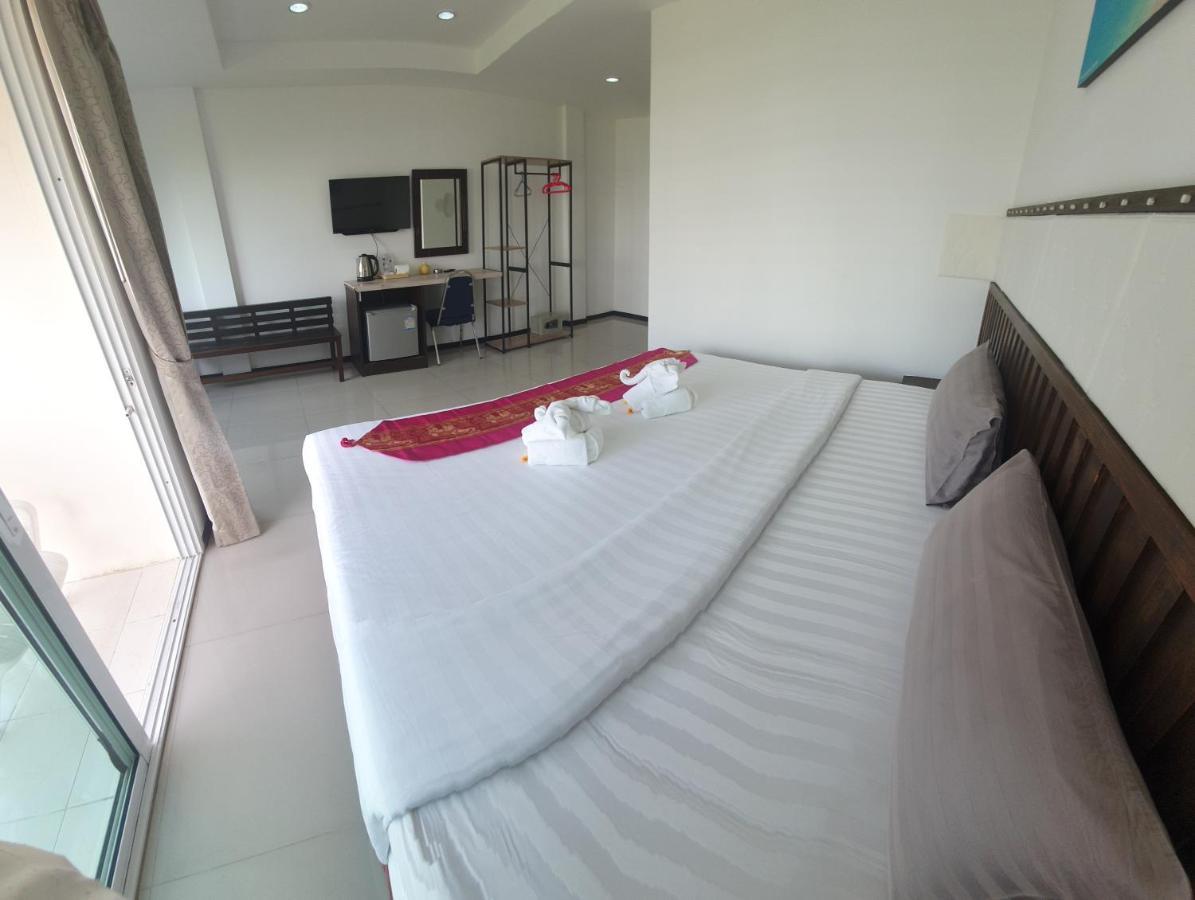At Home Hotel Patong Kültér fotó