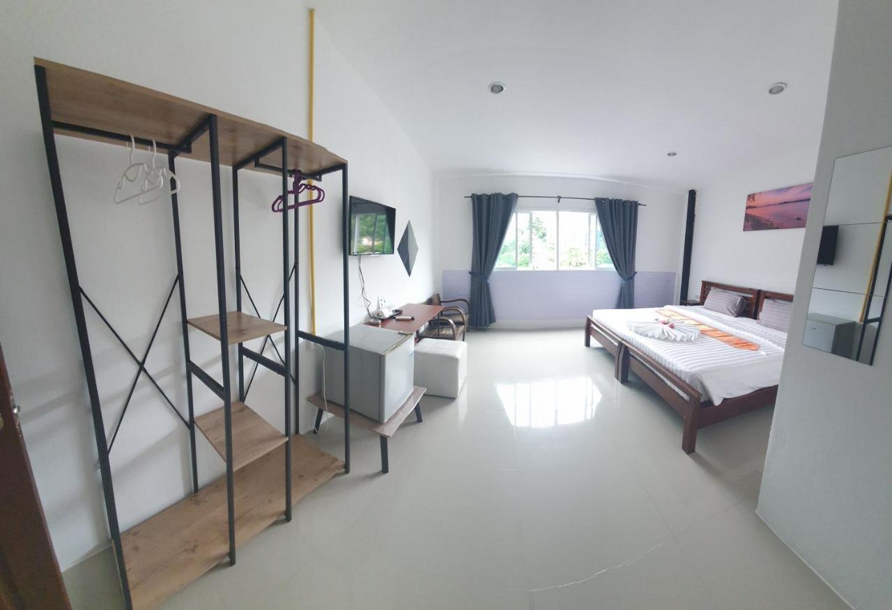 At Home Hotel Patong Kültér fotó