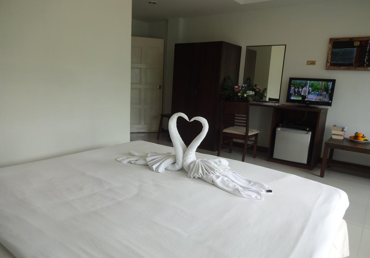 At Home Hotel Patong Kültér fotó